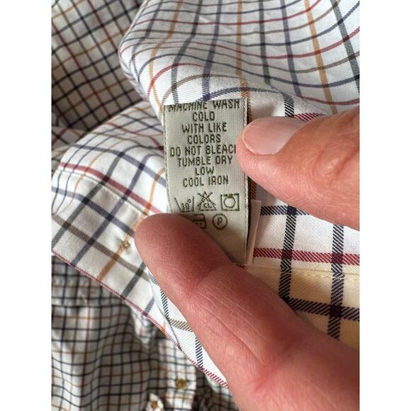 Orvis Men's button up short sleeve shirt; size men's Large; 100% cotton; - Picture 7 of 8